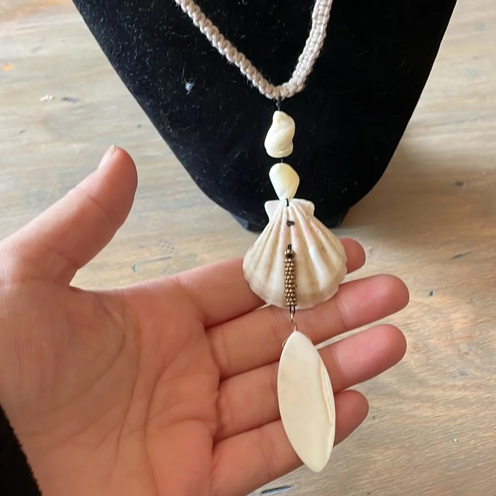 11. Free people shell, rope and faux mother of pearl long necklace NWT - Picture 6 of 12